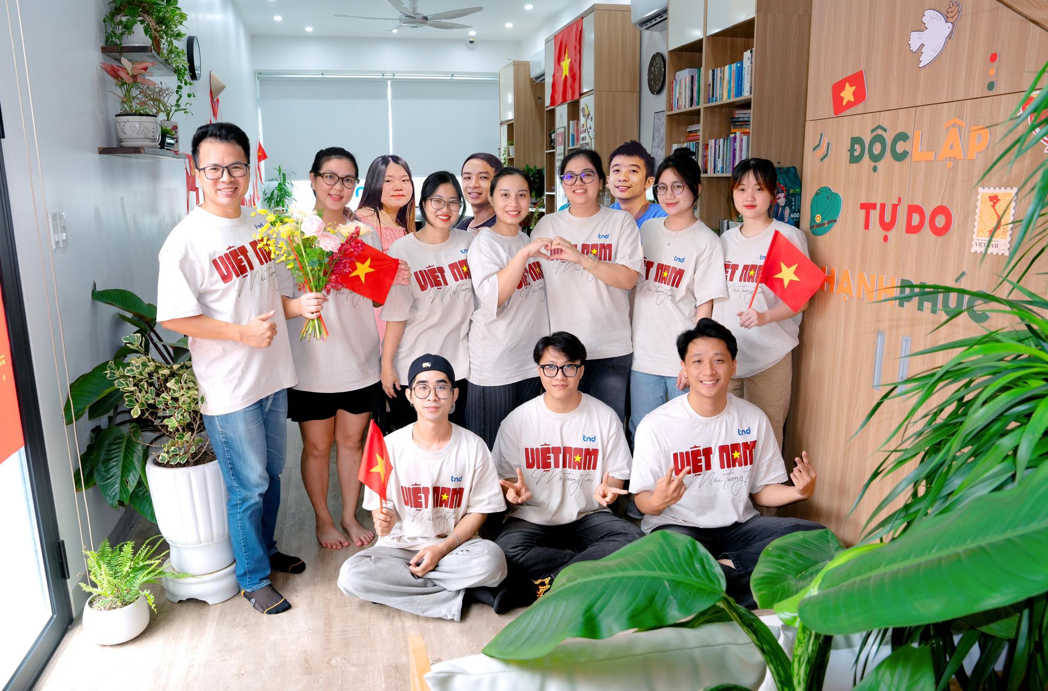 Văn phòng đội ngũ TND & SoftBanQuyen